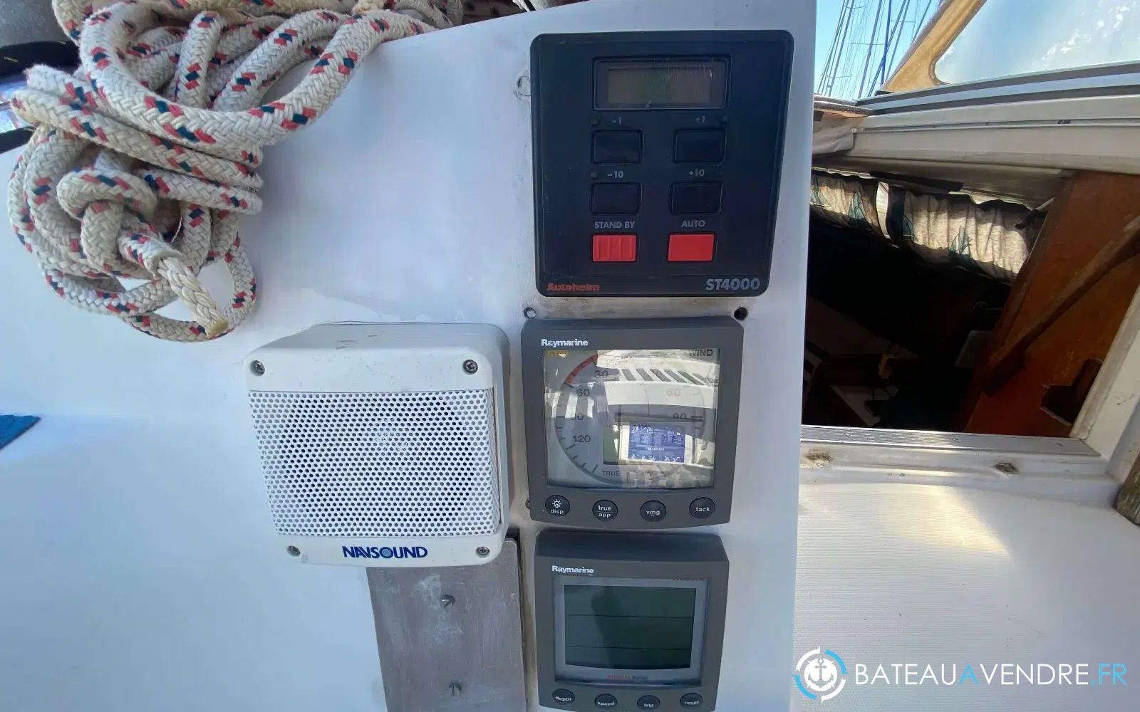 slider 12 Beneteau First 345