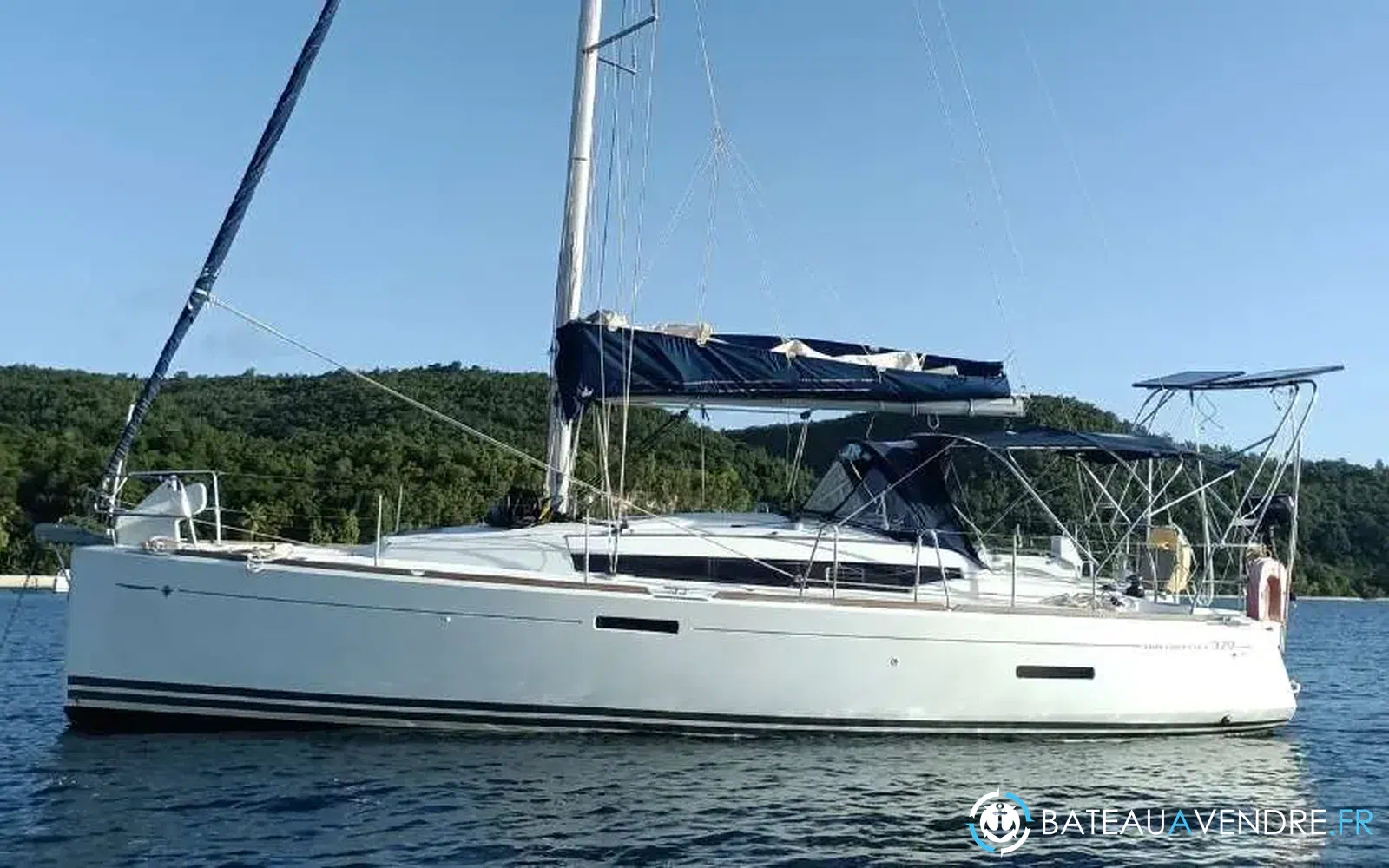 slider 0 Jeanneau Sun Odyssey 379