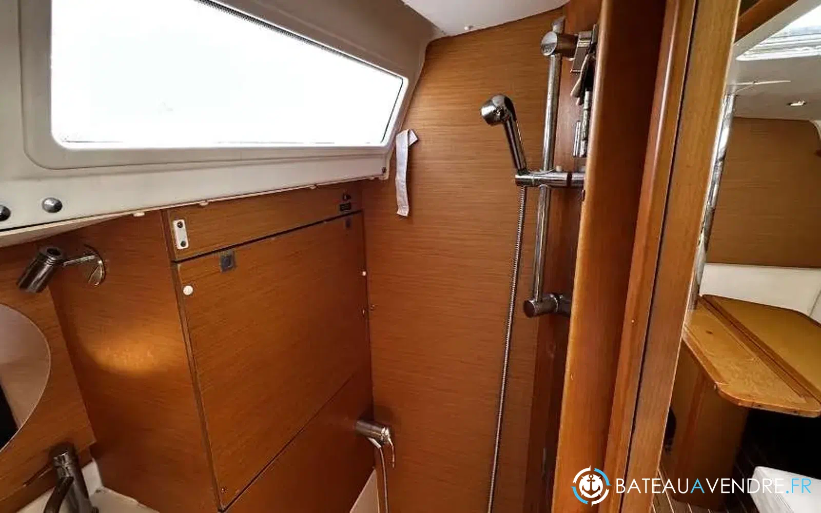 slider 9 Jeanneau Sun Odyssey 379