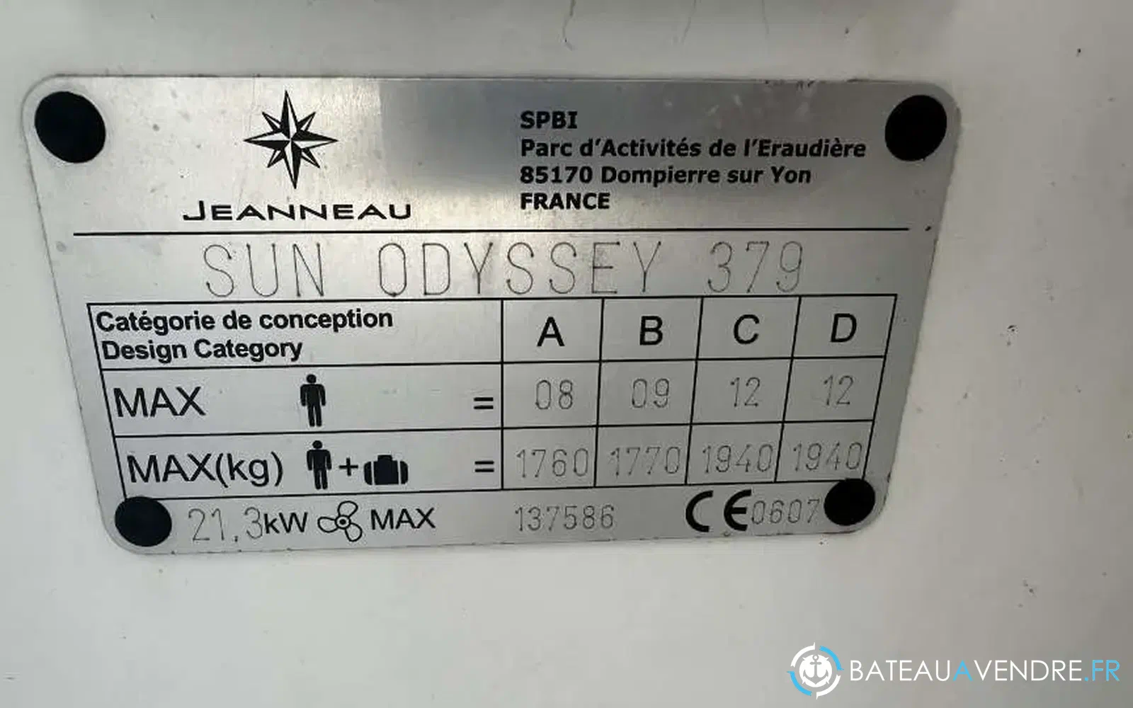 slider 10 Jeanneau Sun Odyssey 379