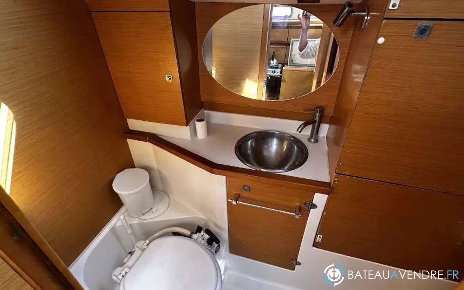 slider 8 Jeanneau Sun Odyssey 379