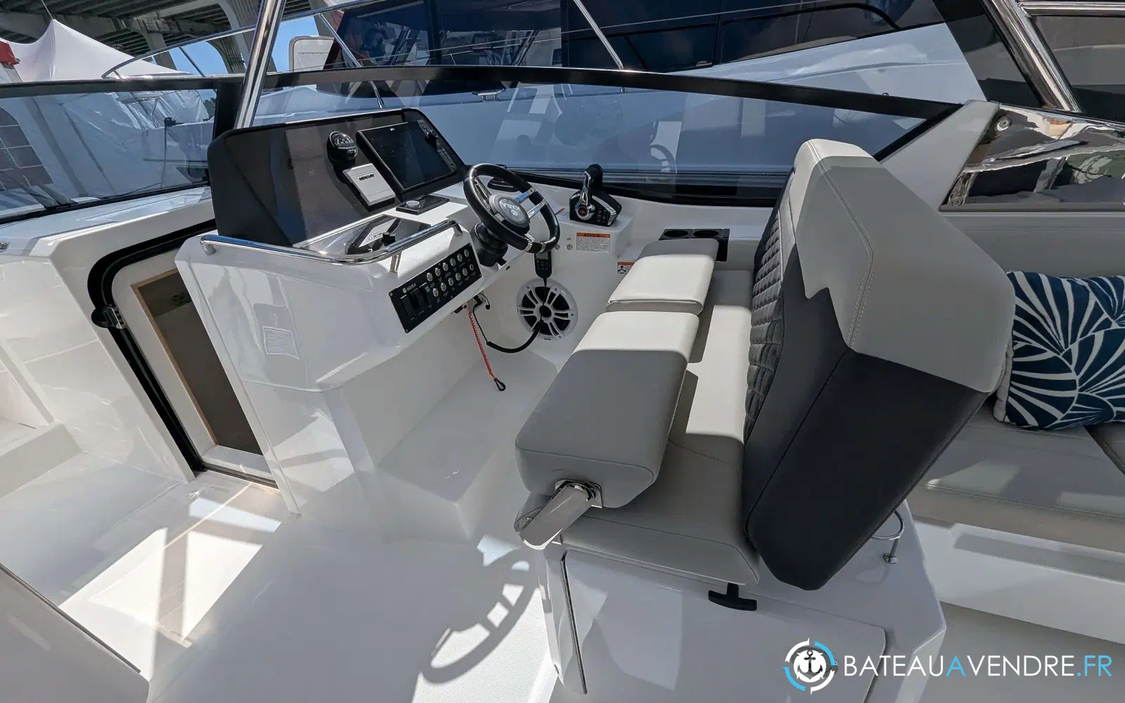 slider 9 Aquila 32