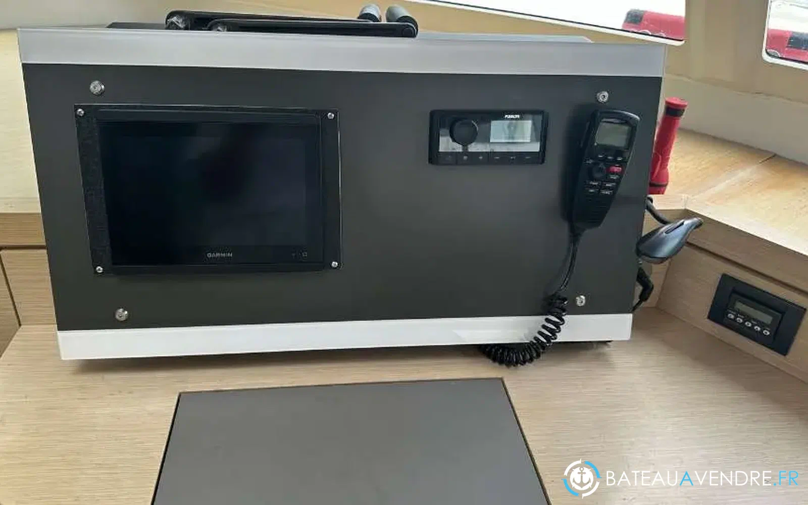 slider 17 Fountaine Pajot Saona 47