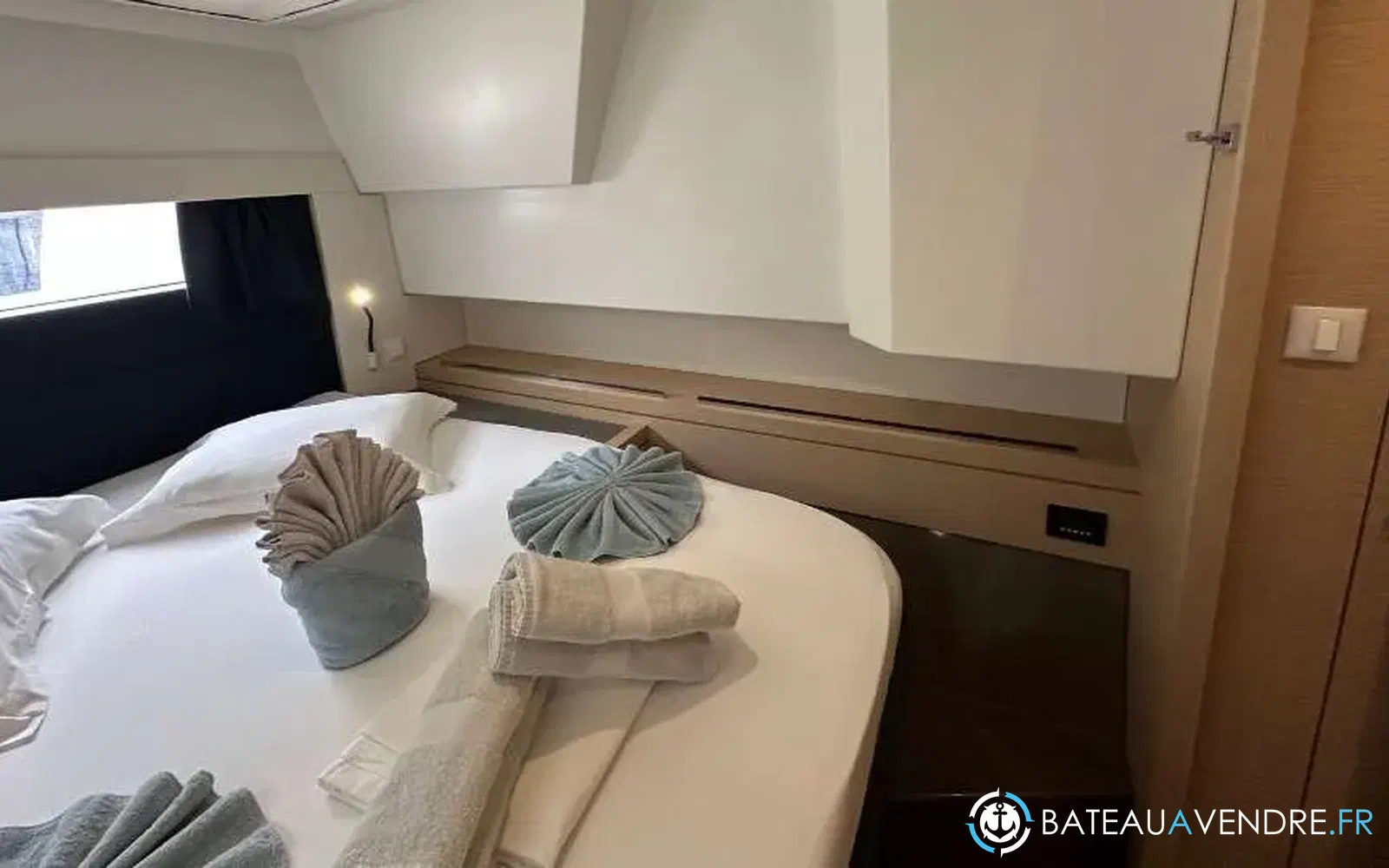 slider 27 Fountaine Pajot Saona 47