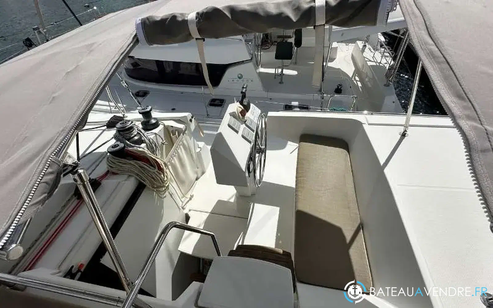 slider 35 Fountaine Pajot Saona 47
