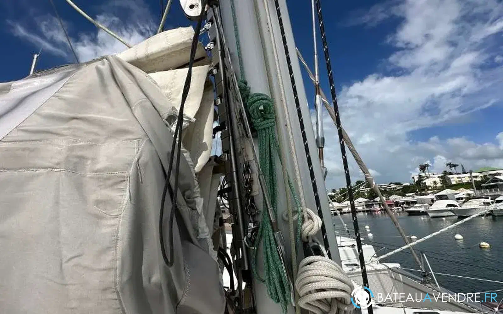 slider 40 Fountaine Pajot Saona 47