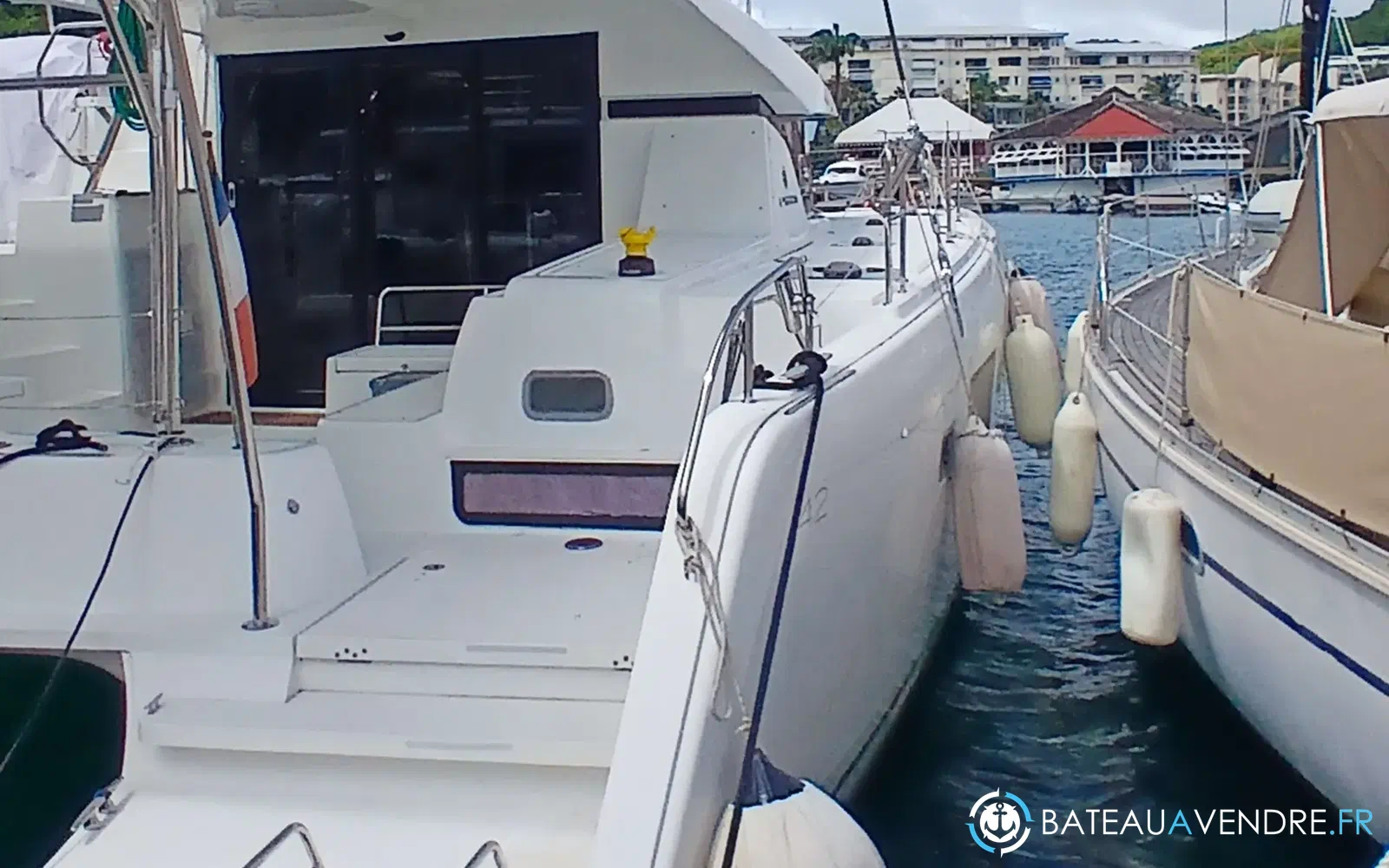 slider 12 Lagoon 42