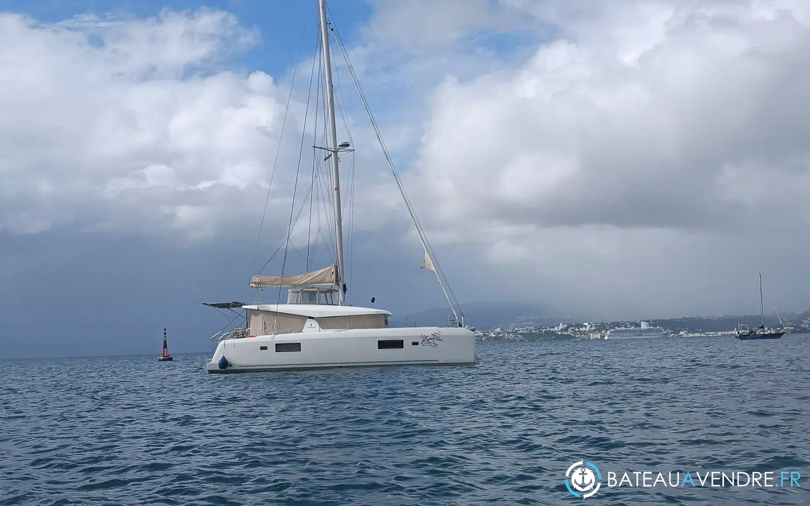 slider 33 Lagoon 42
