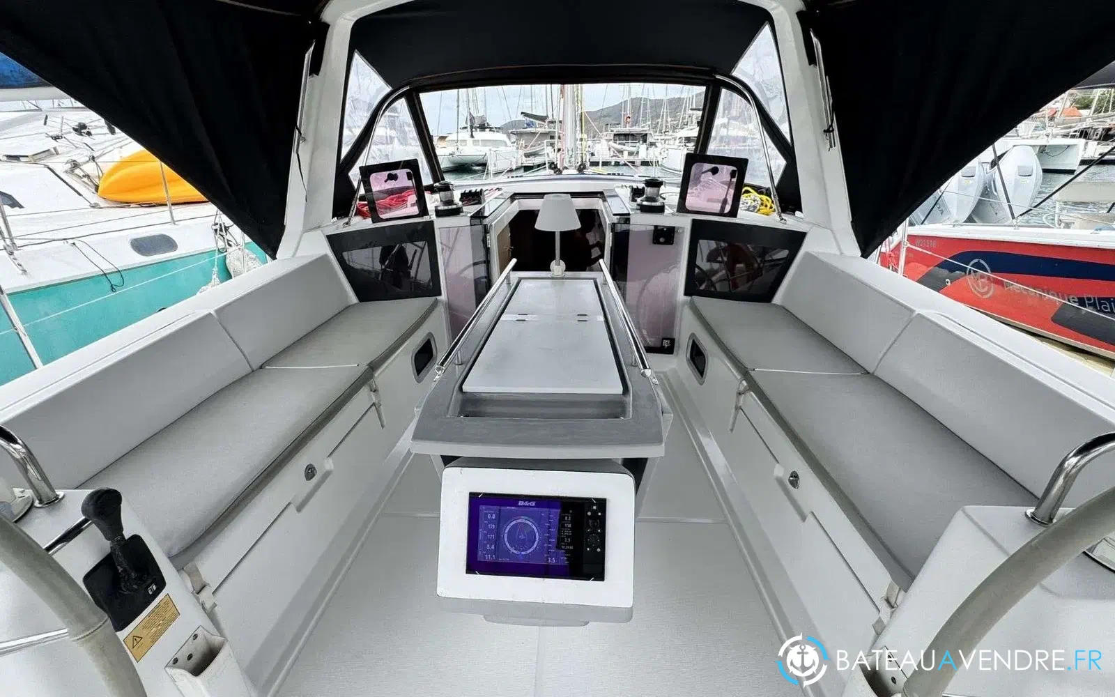 slider 1 Beneteau Oceanis 41