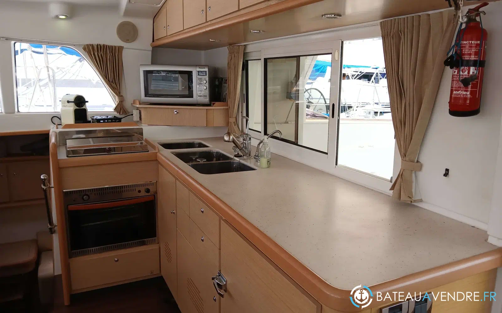 slider 10 Lagoon 440