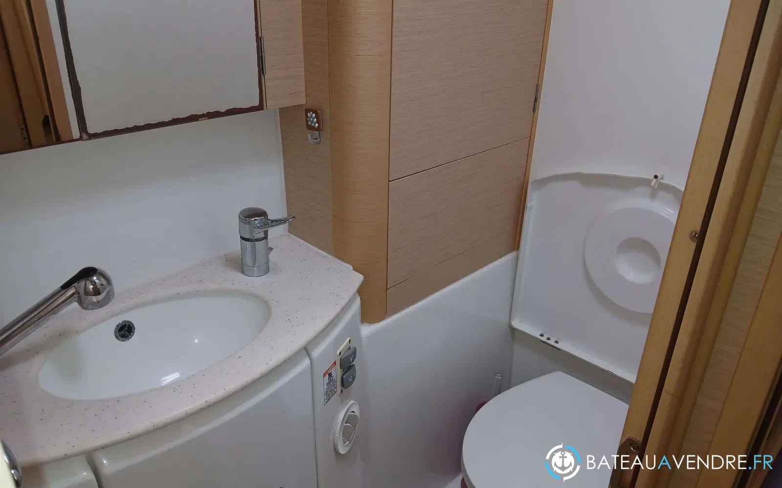 slider 17 Lagoon 440