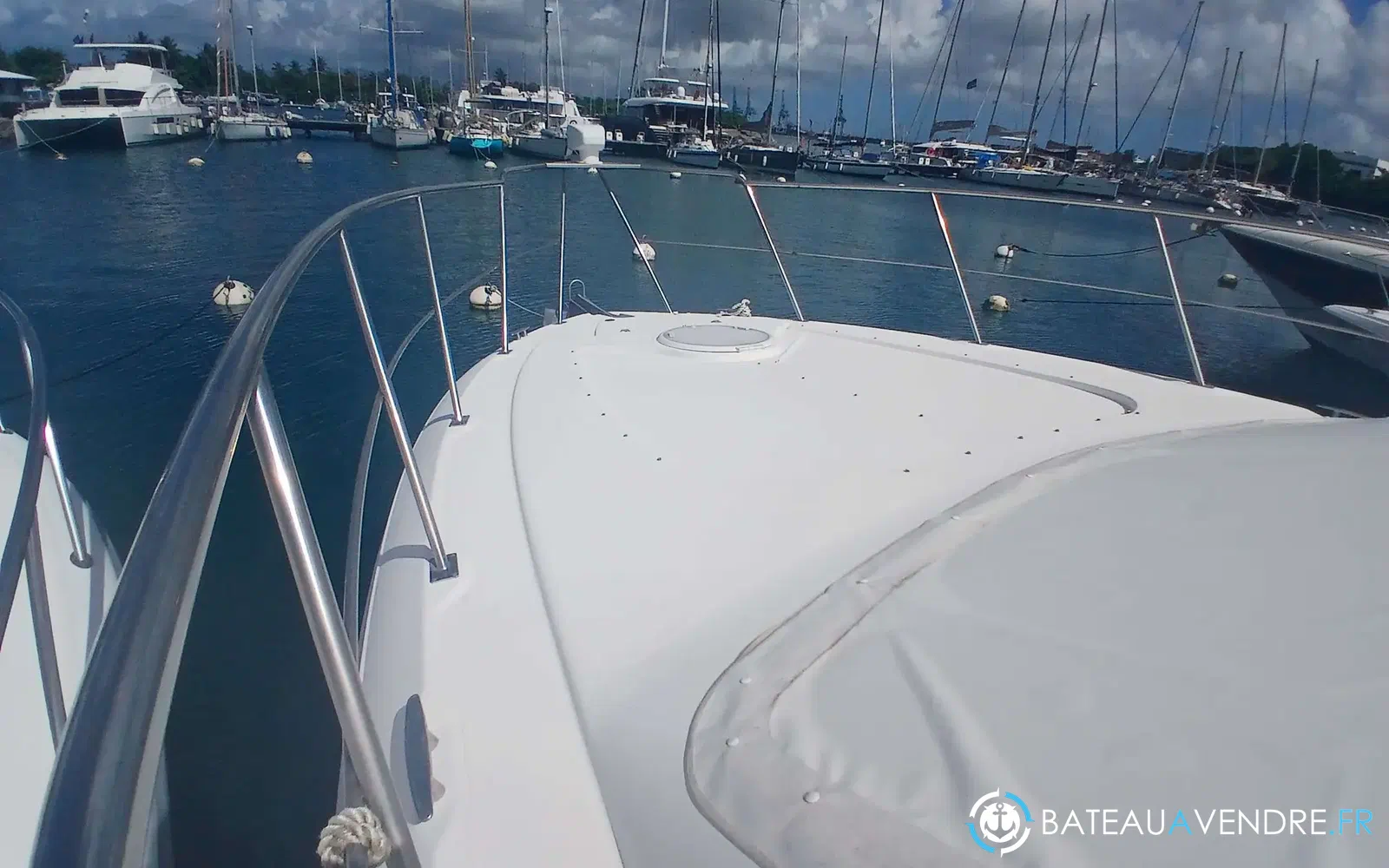 slider 13 Cruisers Yachts 415