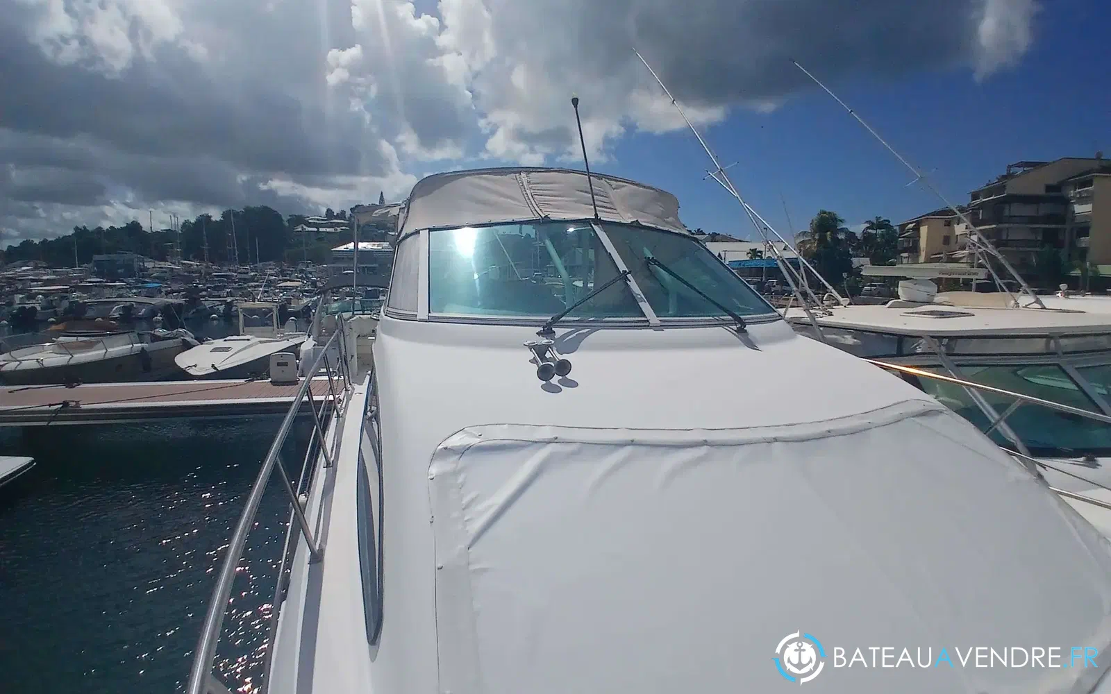 slider 14 Cruisers Yachts 415