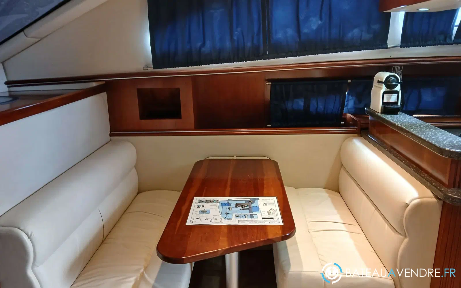 slider 30 Cruisers Yachts 415