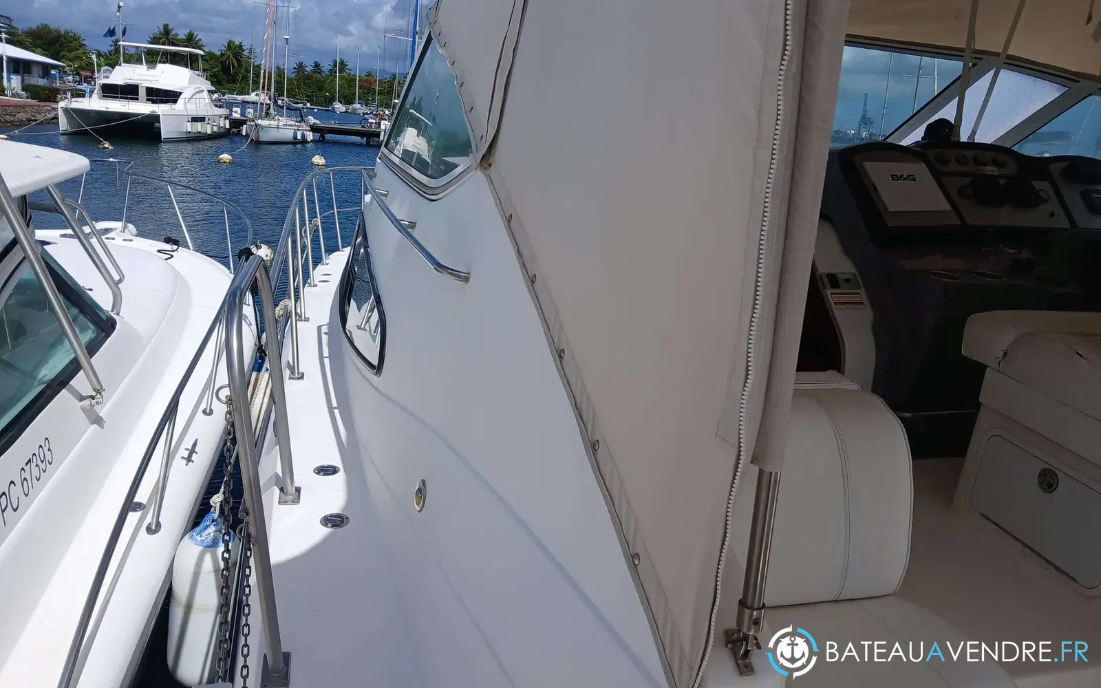 slider 8 Cruisers Yachts 415