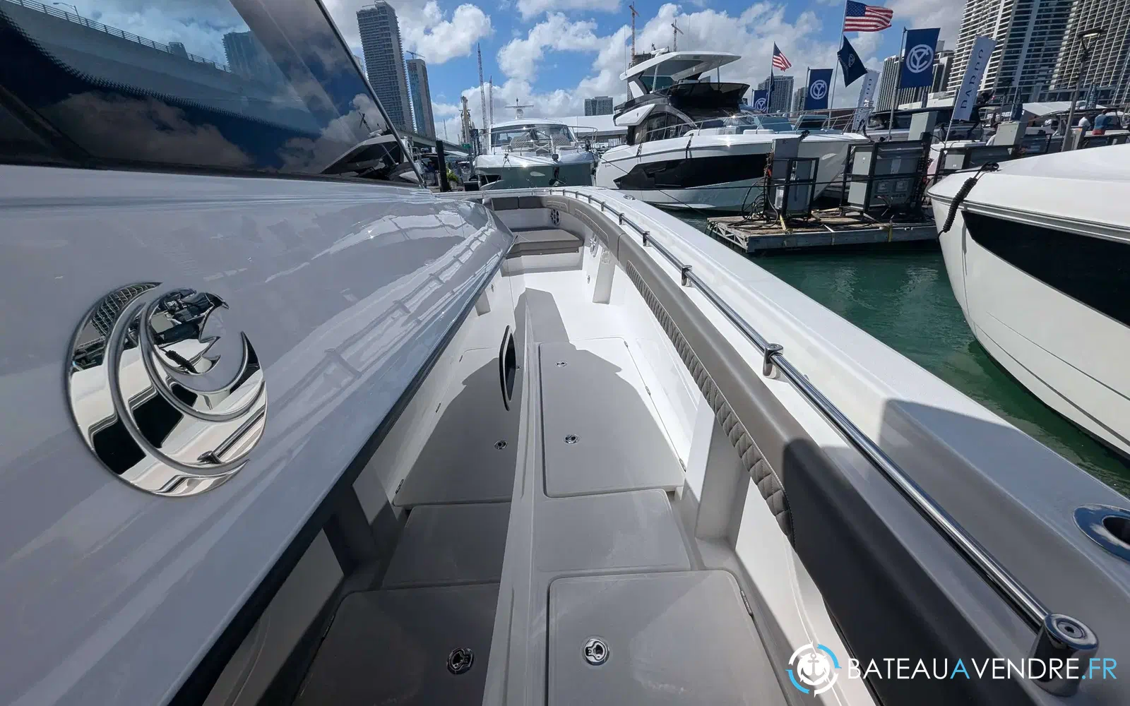 slider 26 Aquila 47 Molokai