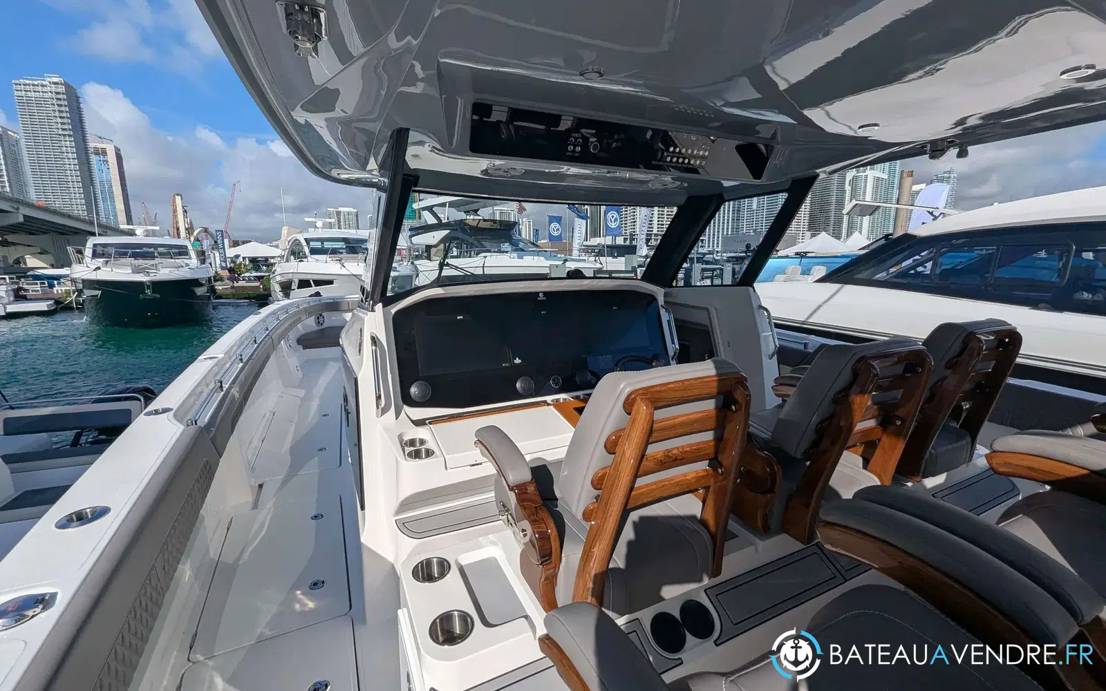 slider 5 Aquila 47 Molokai