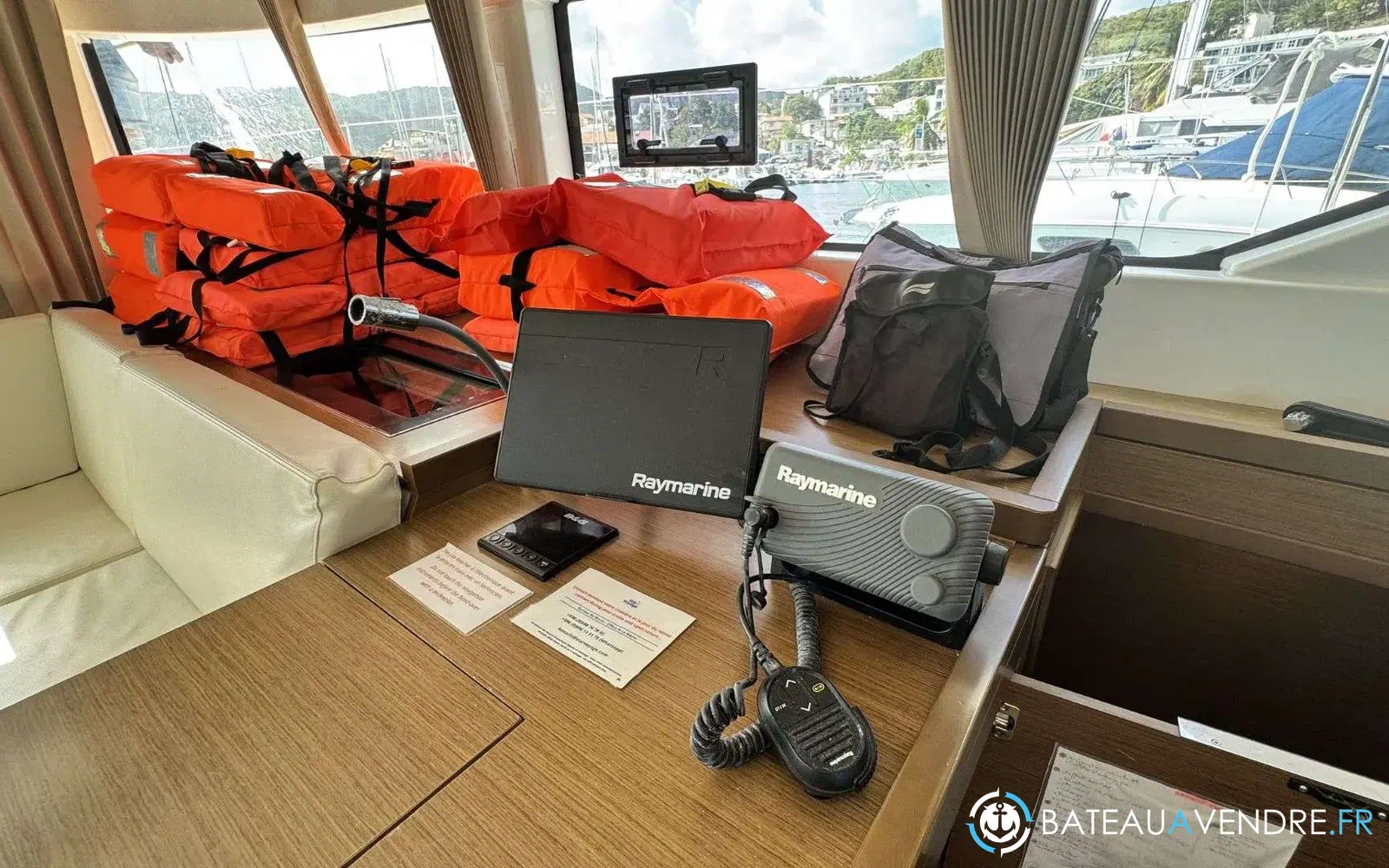 slider 10 Lagoon 50