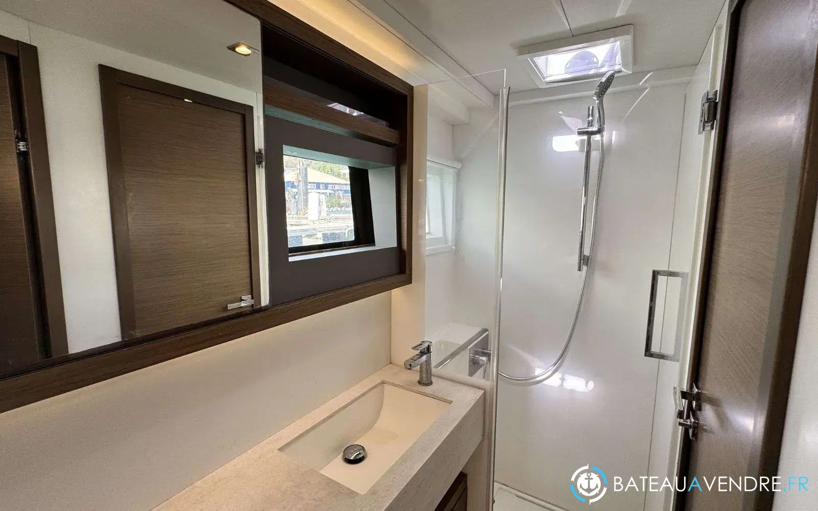 slider 26 Lagoon 50