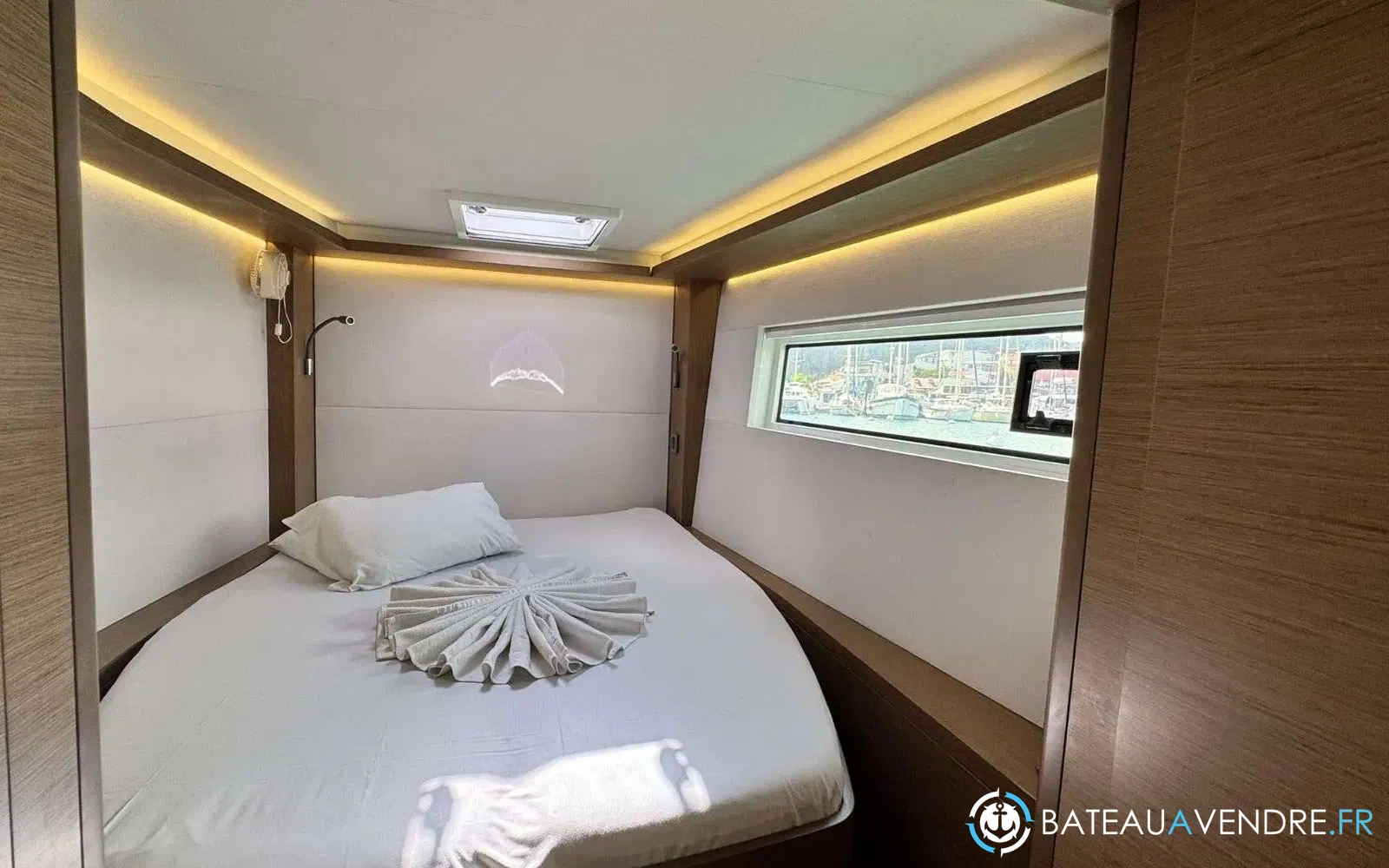 slider 28 Lagoon 50