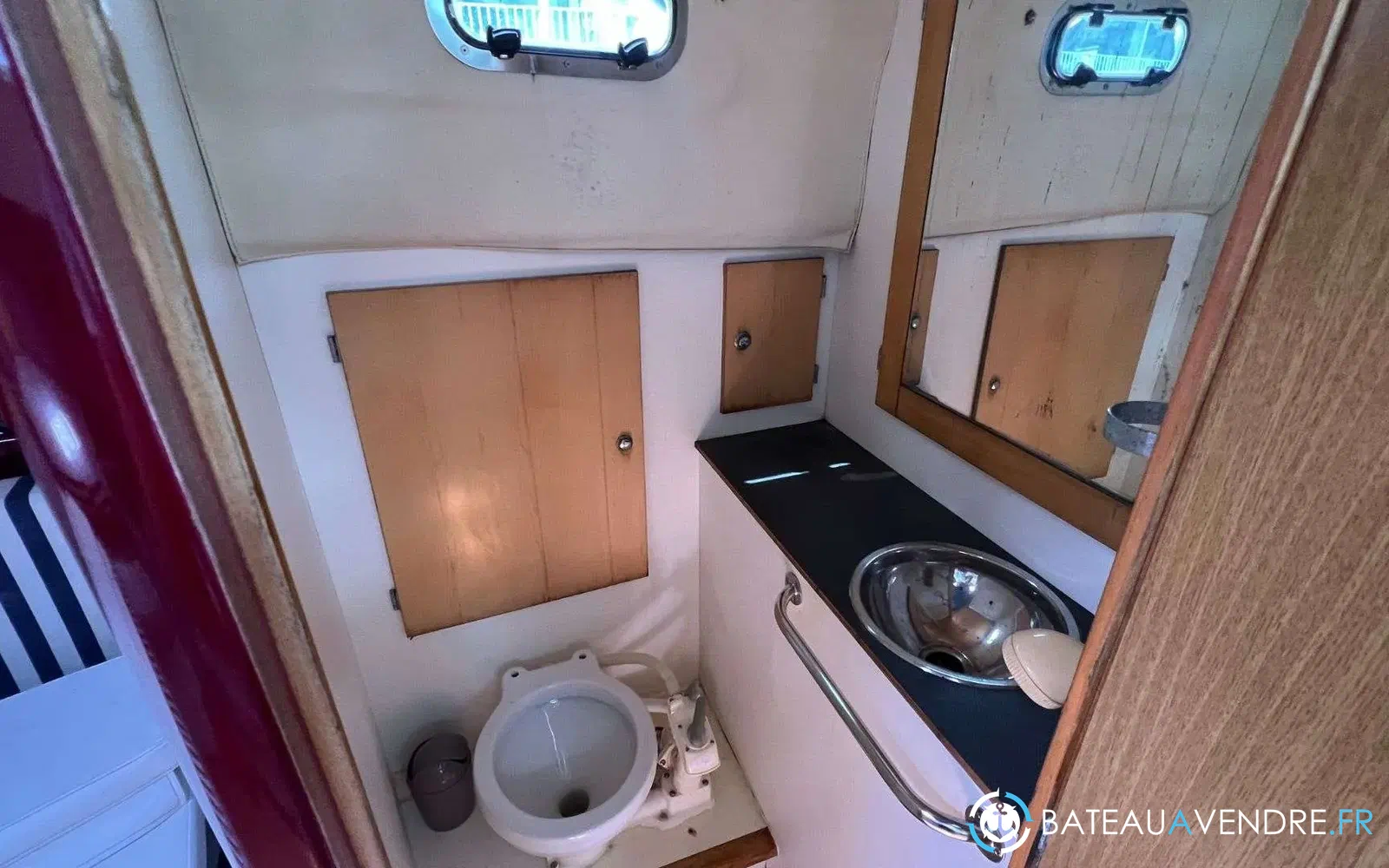 slider 25 Rhea 850 open