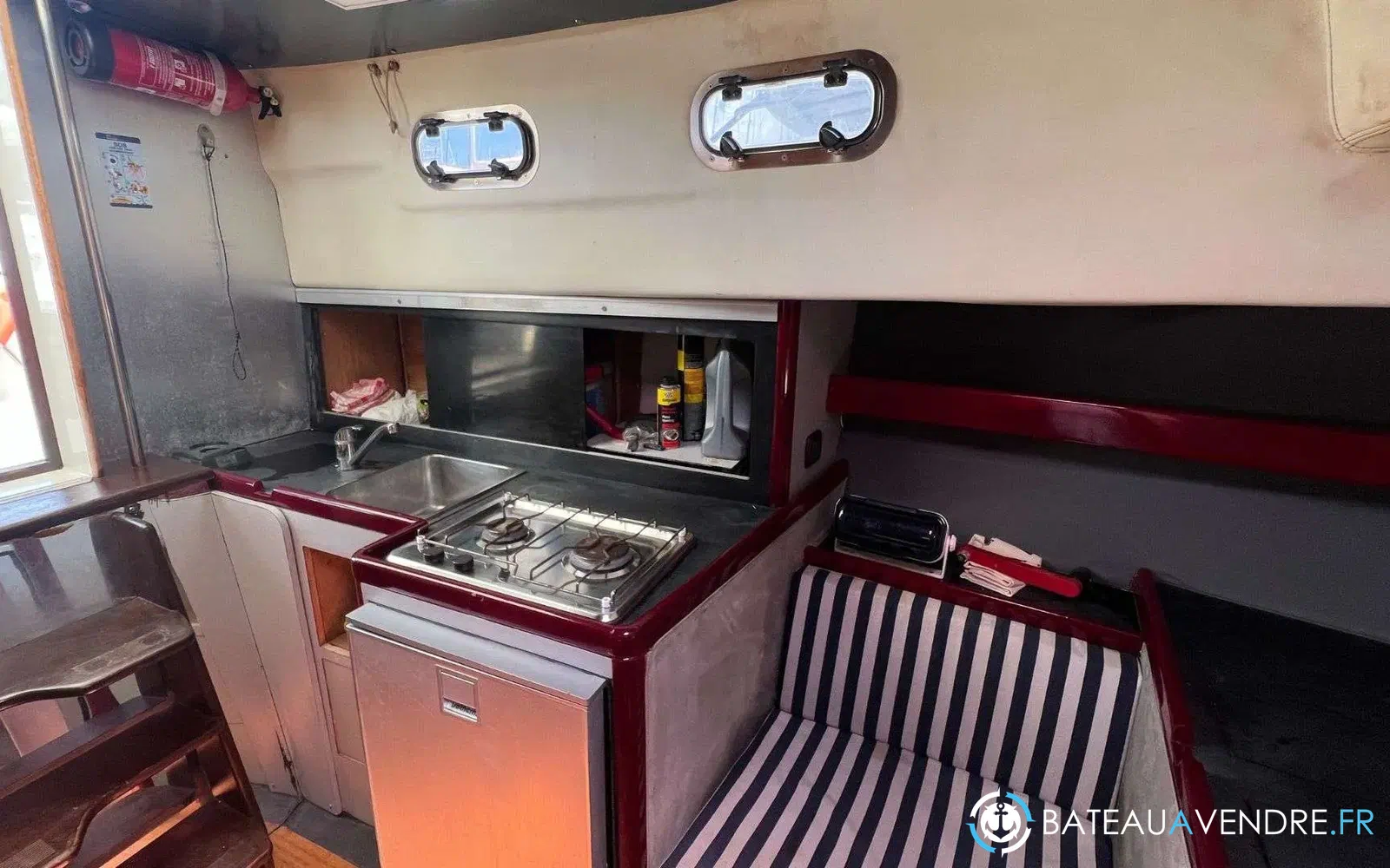 slider 26 Rhea 850 open