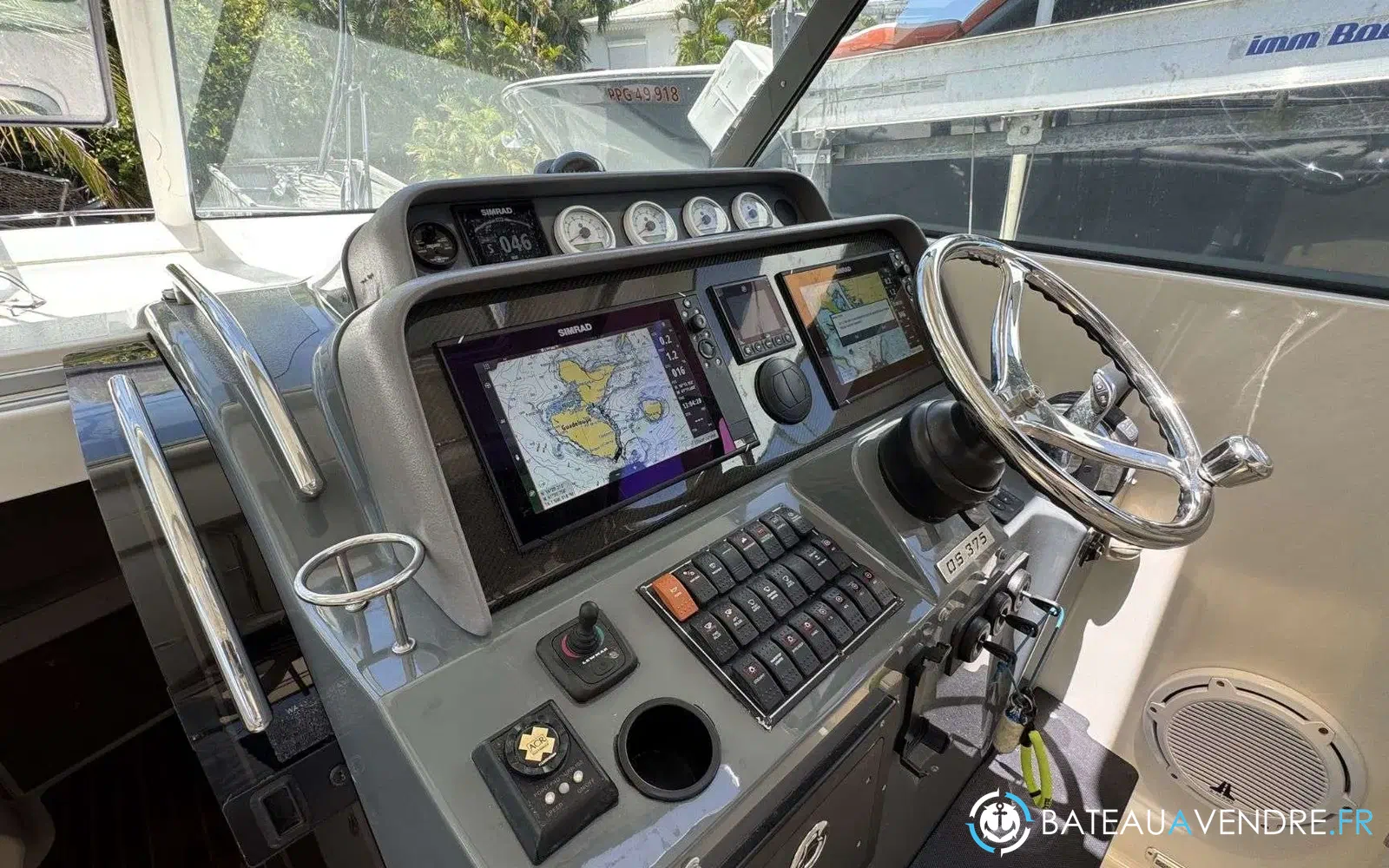 slider 23 Pursuit OS 375 Offshore