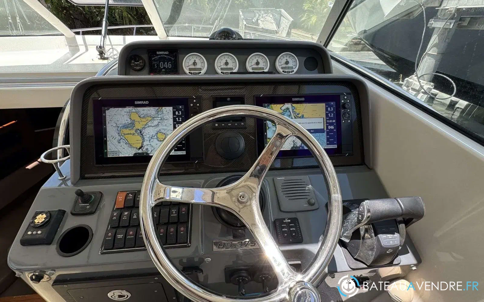 slider 24 Pursuit OS 375 Offshore