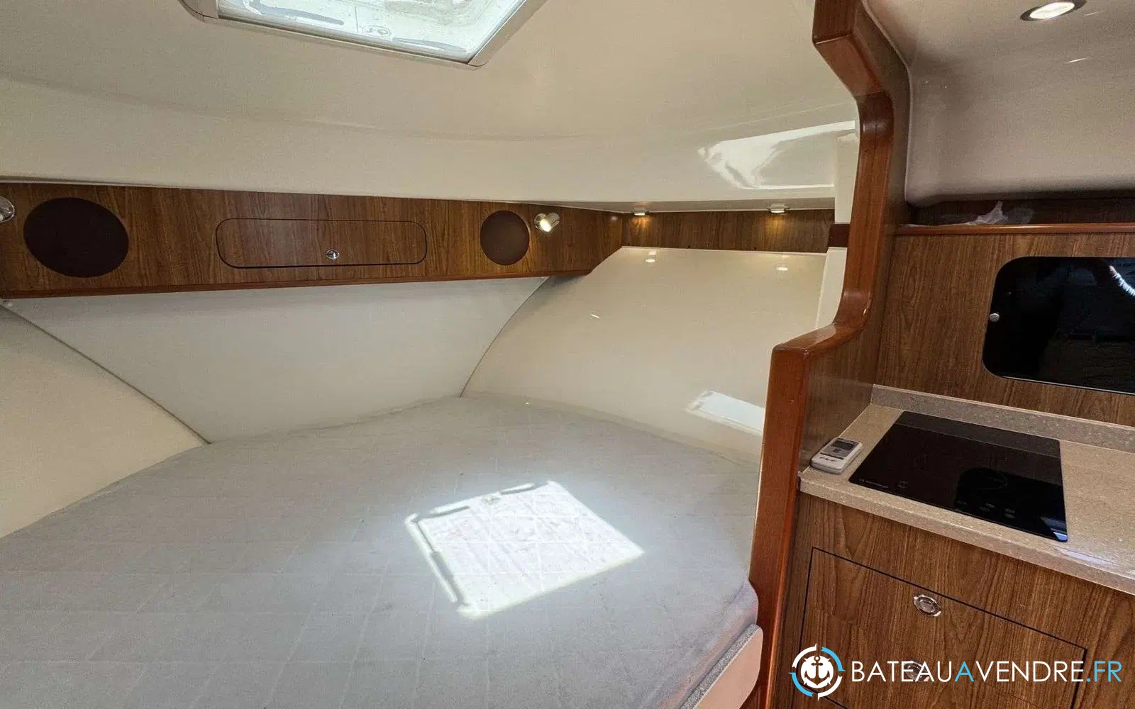 slider 29 Pursuit OS 375 Offshore