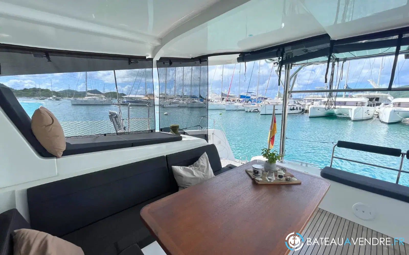 slider 13 Lagoon 42