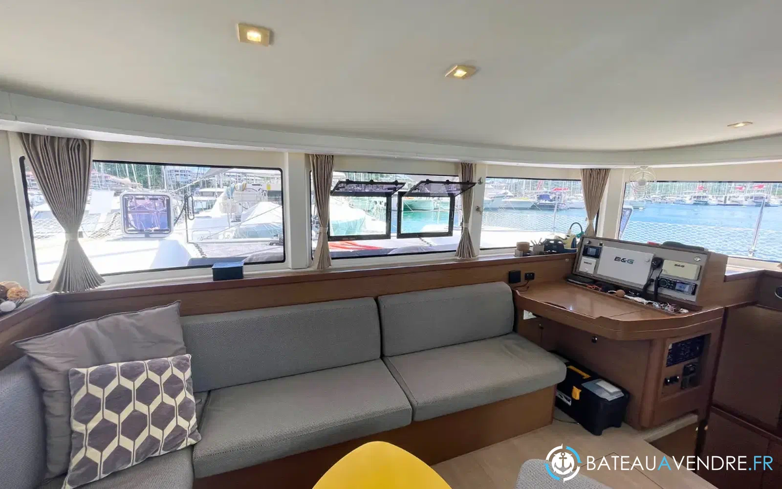 slider 21 Lagoon 42