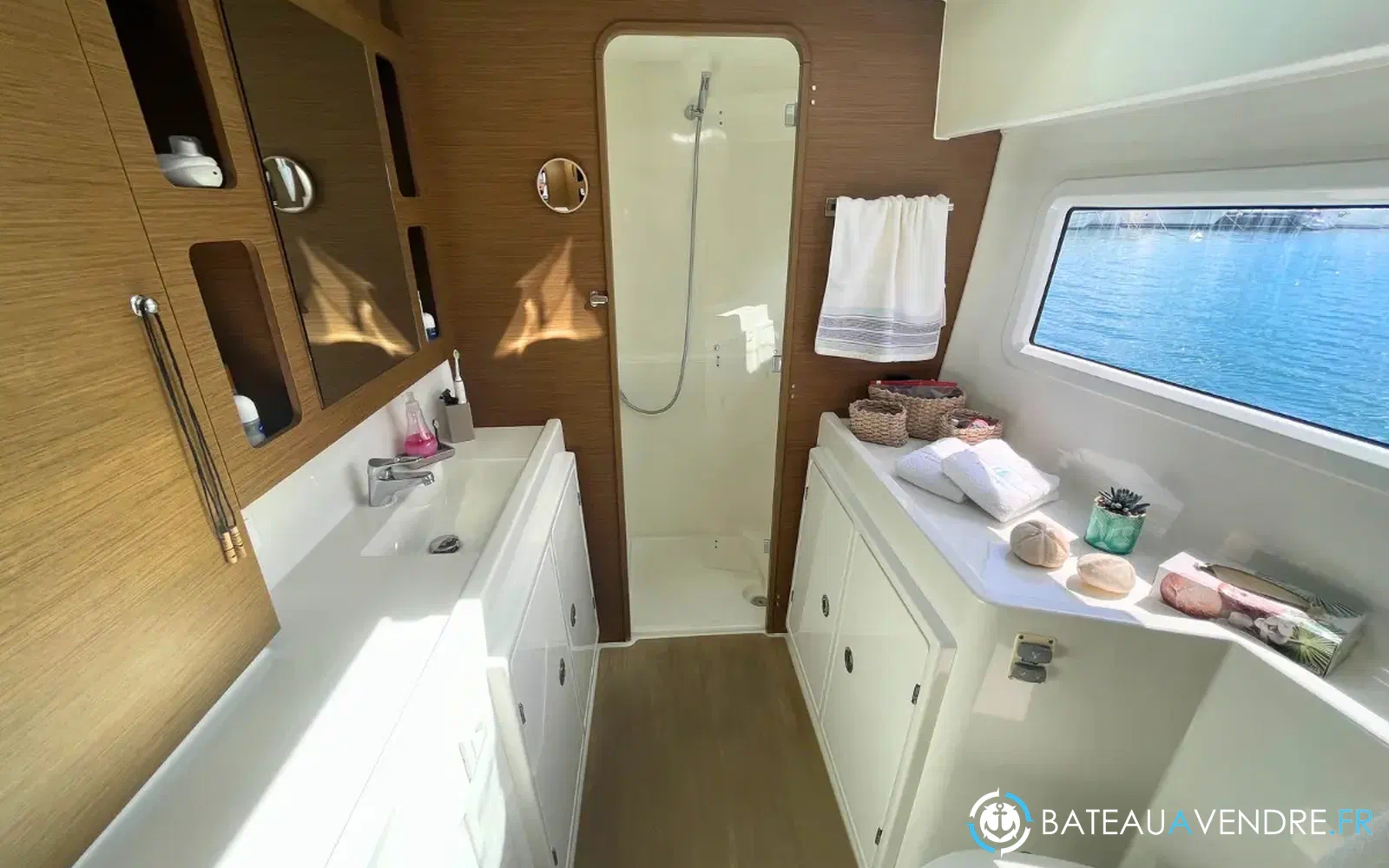 slider 38 Lagoon 42