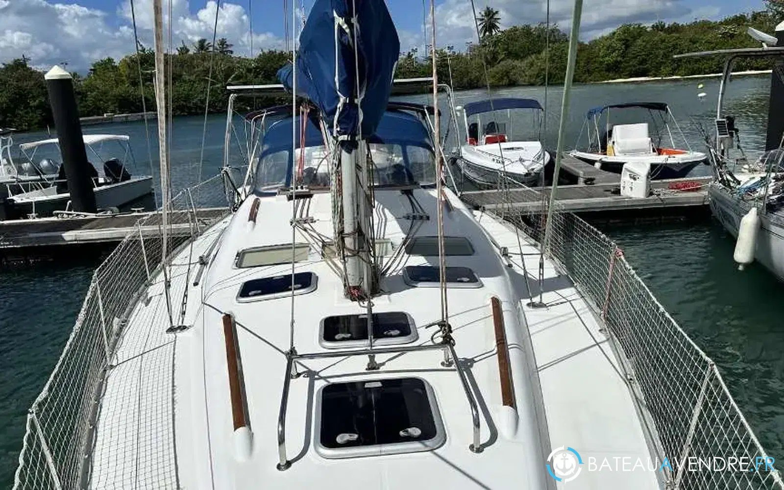 slider 34 Beneteau Oceanis 393 Clipper