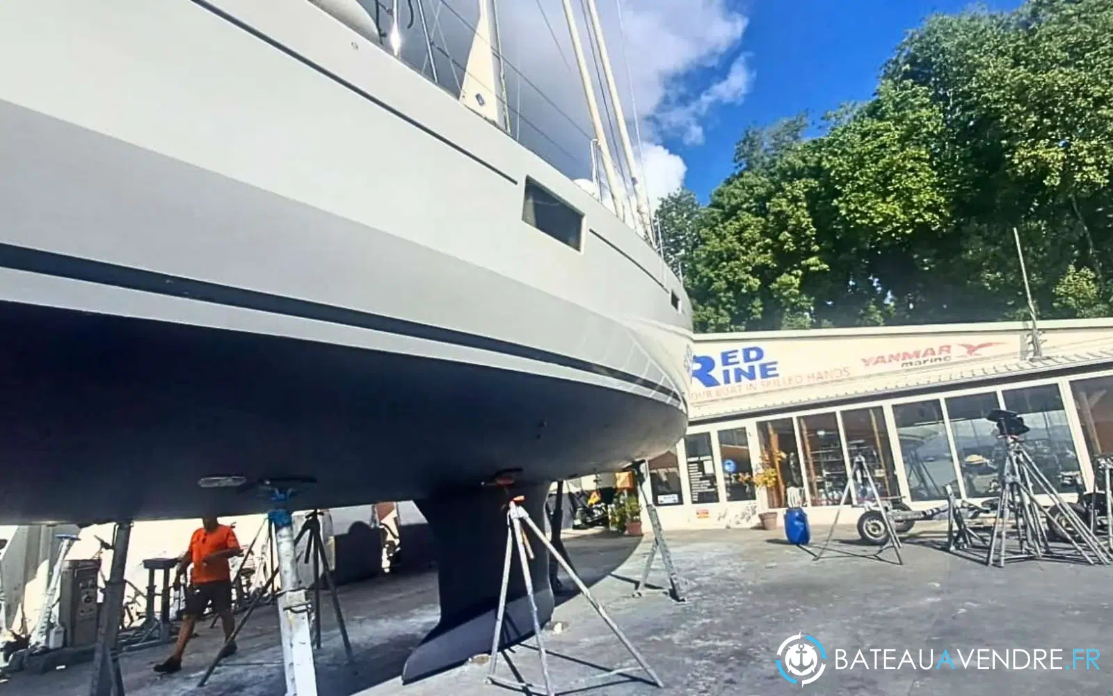 slider 19 Beneteau Sense 51
