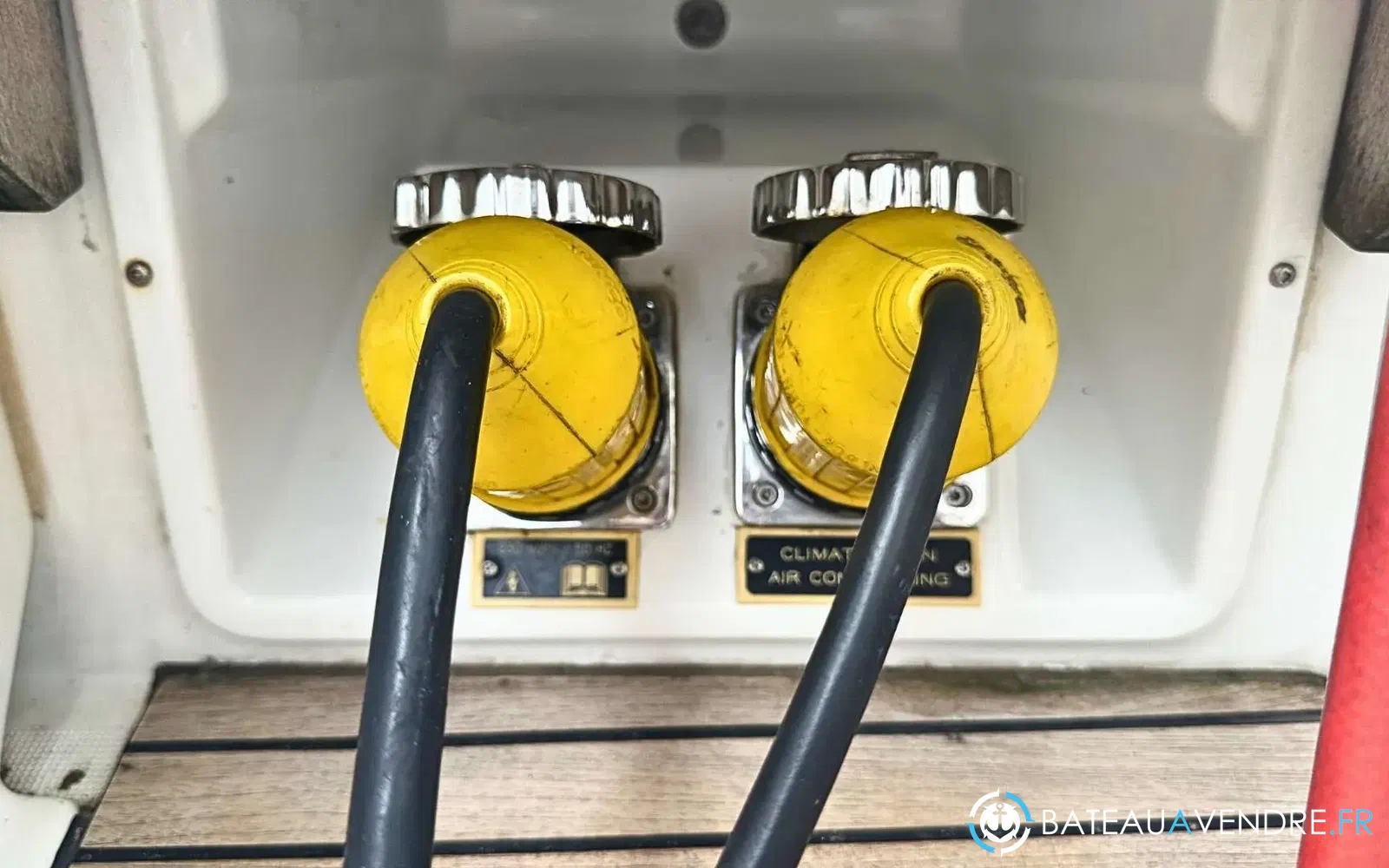 slider 24 Beneteau Sense 51