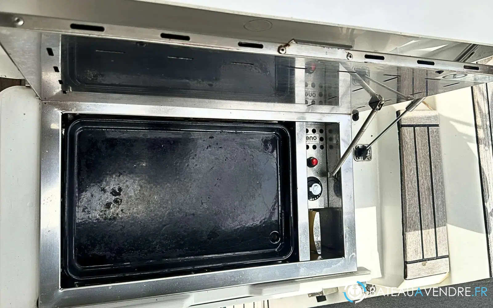 slider 25 Beneteau Sense 51