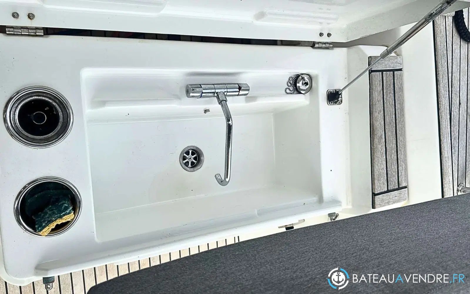 slider 26 Beneteau Sense 51