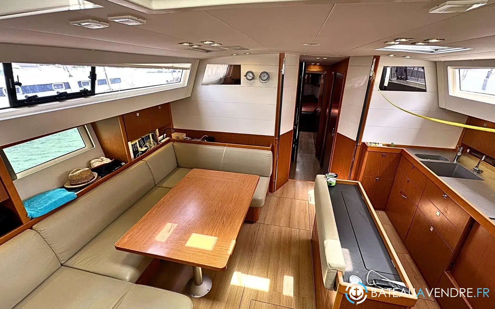 slider 2 Beneteau Sense 51