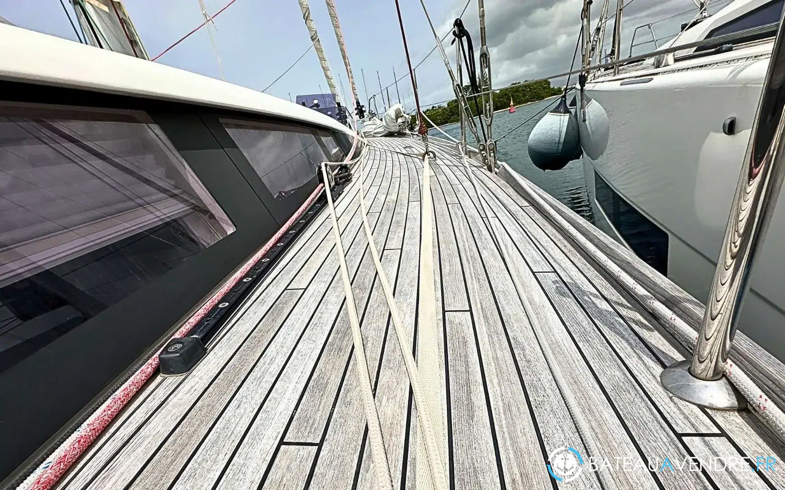 slider 33 Beneteau Sense 51