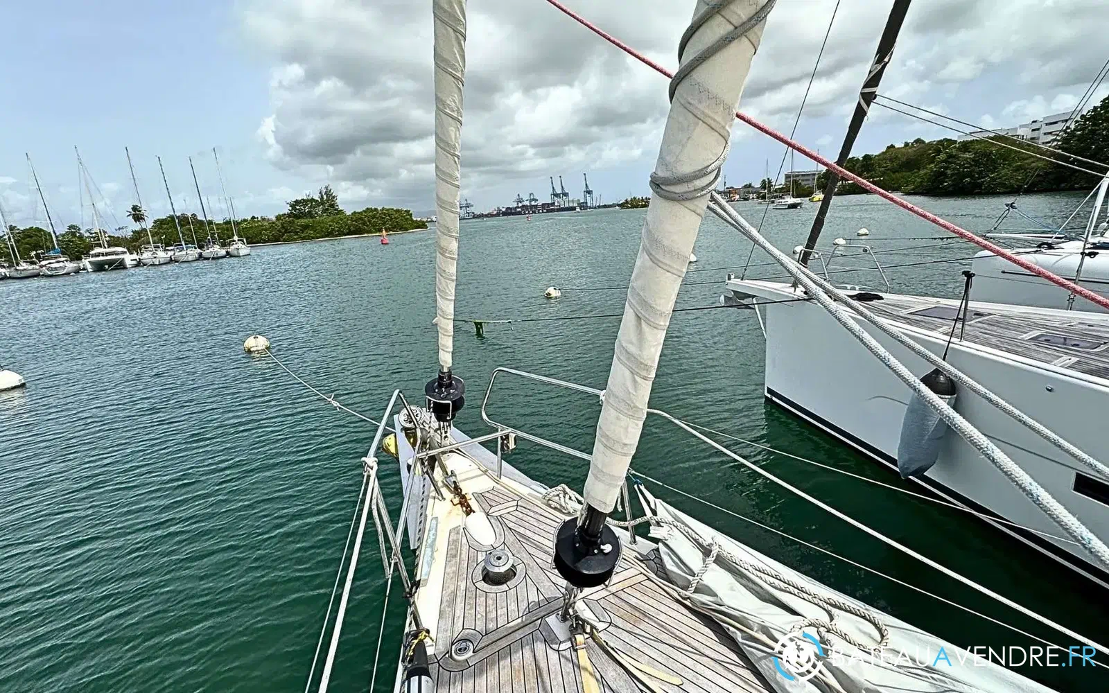 slider 36 Beneteau Sense 51