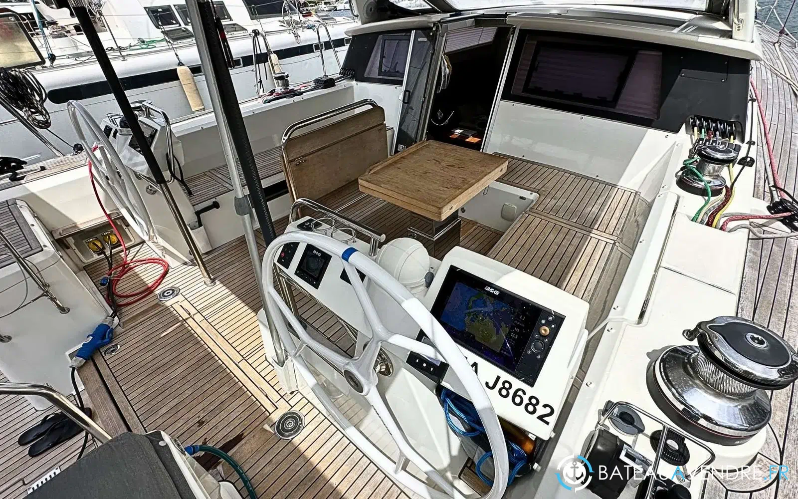slider 38 Beneteau Sense 51