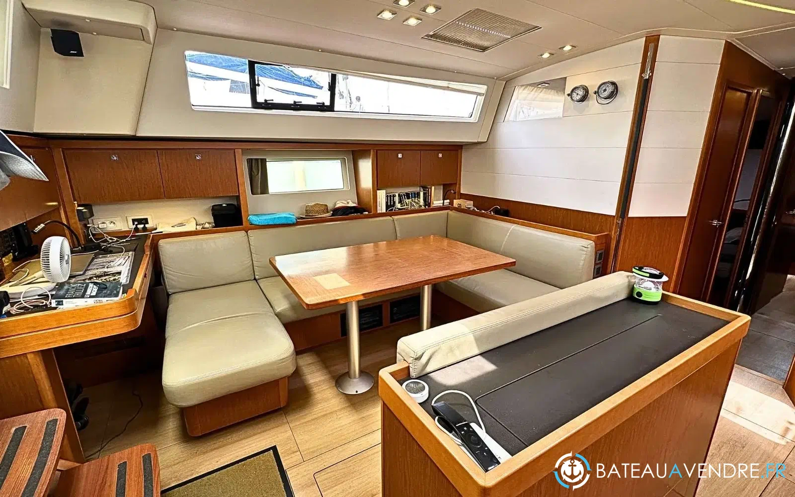 slider 4 Beneteau Sense 51