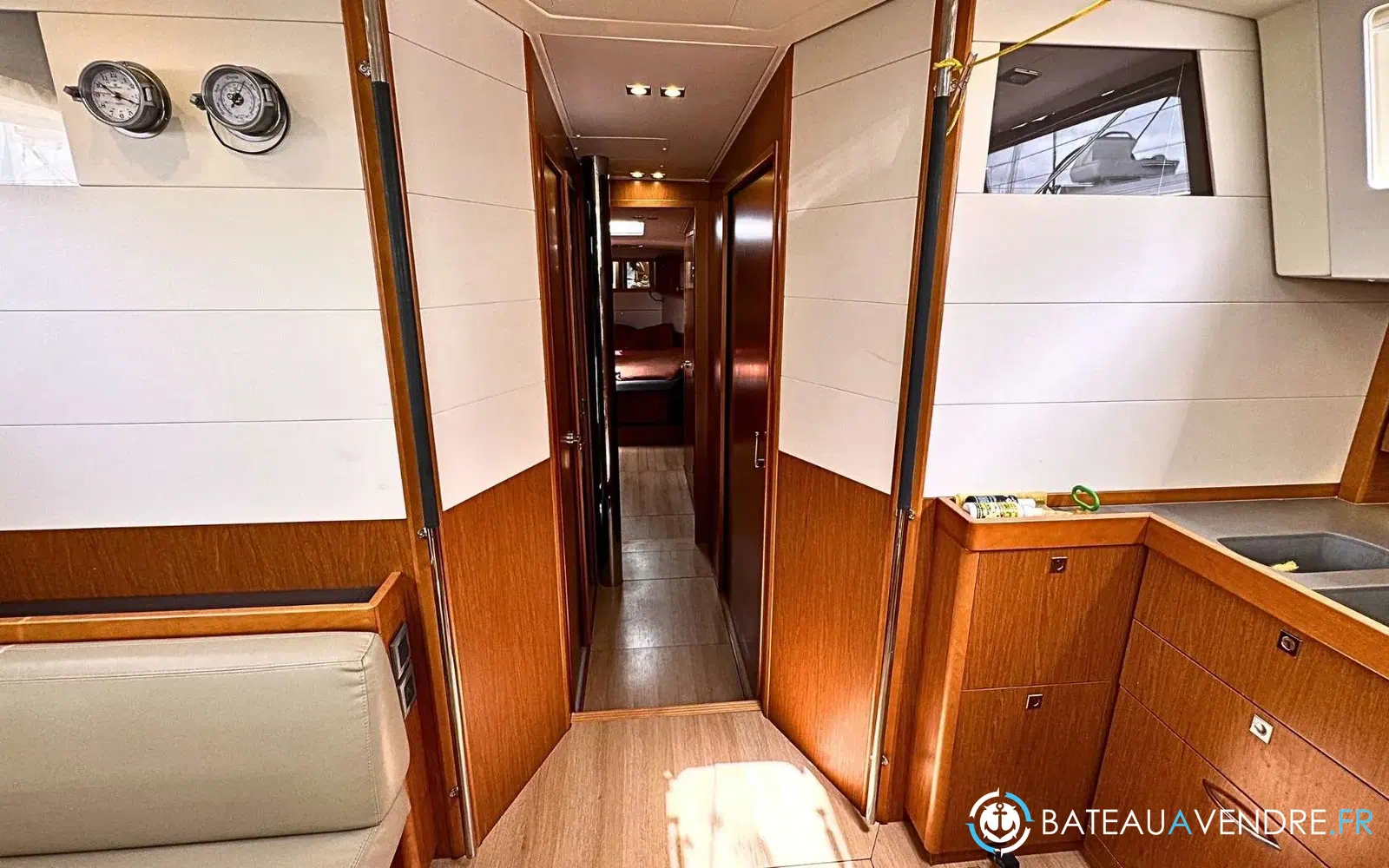 slider 6 Beneteau Sense 51