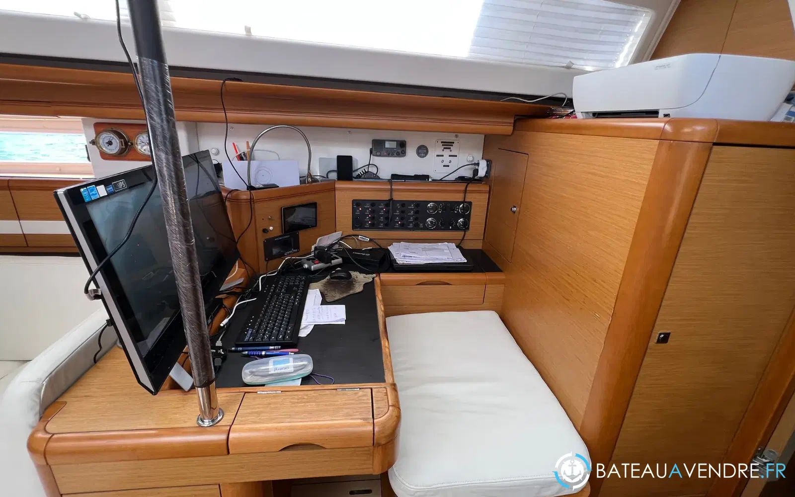 slider 28 Jeanneau 57