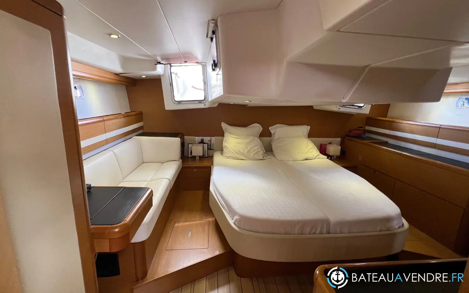 slider 33 Jeanneau 57