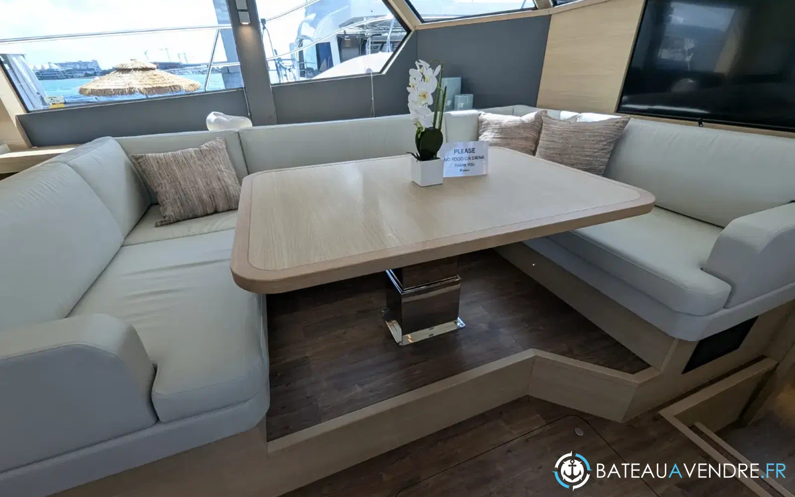 slider 33 Aquila 50