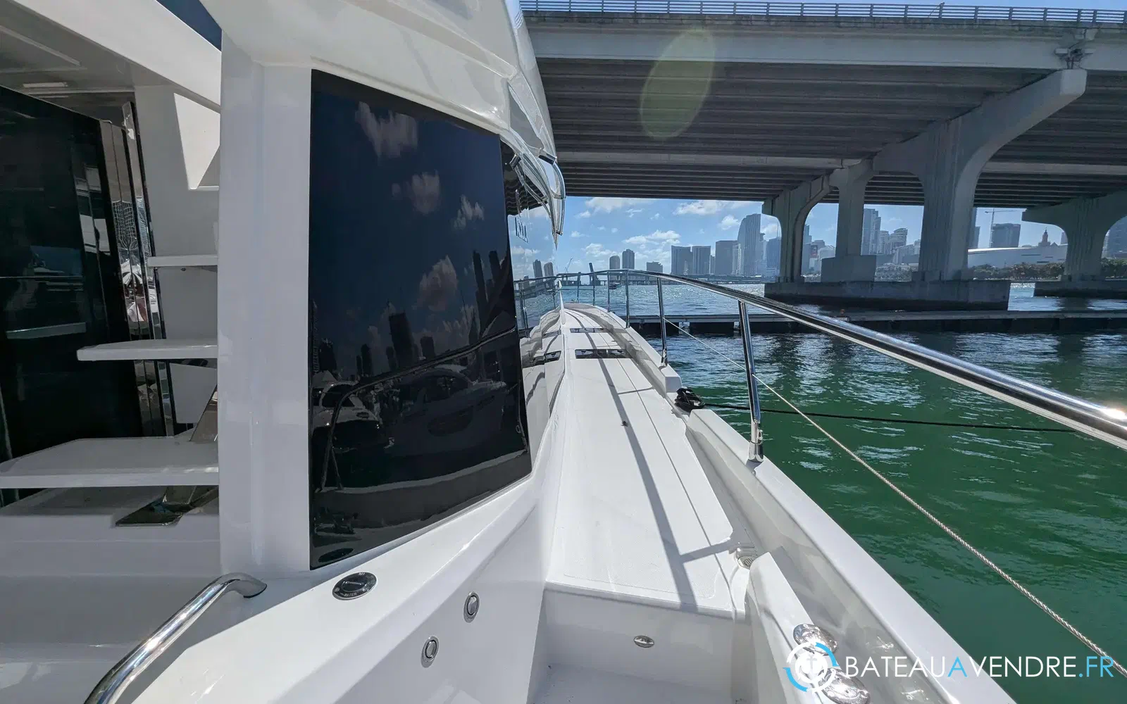 slider 12 Aquila 54