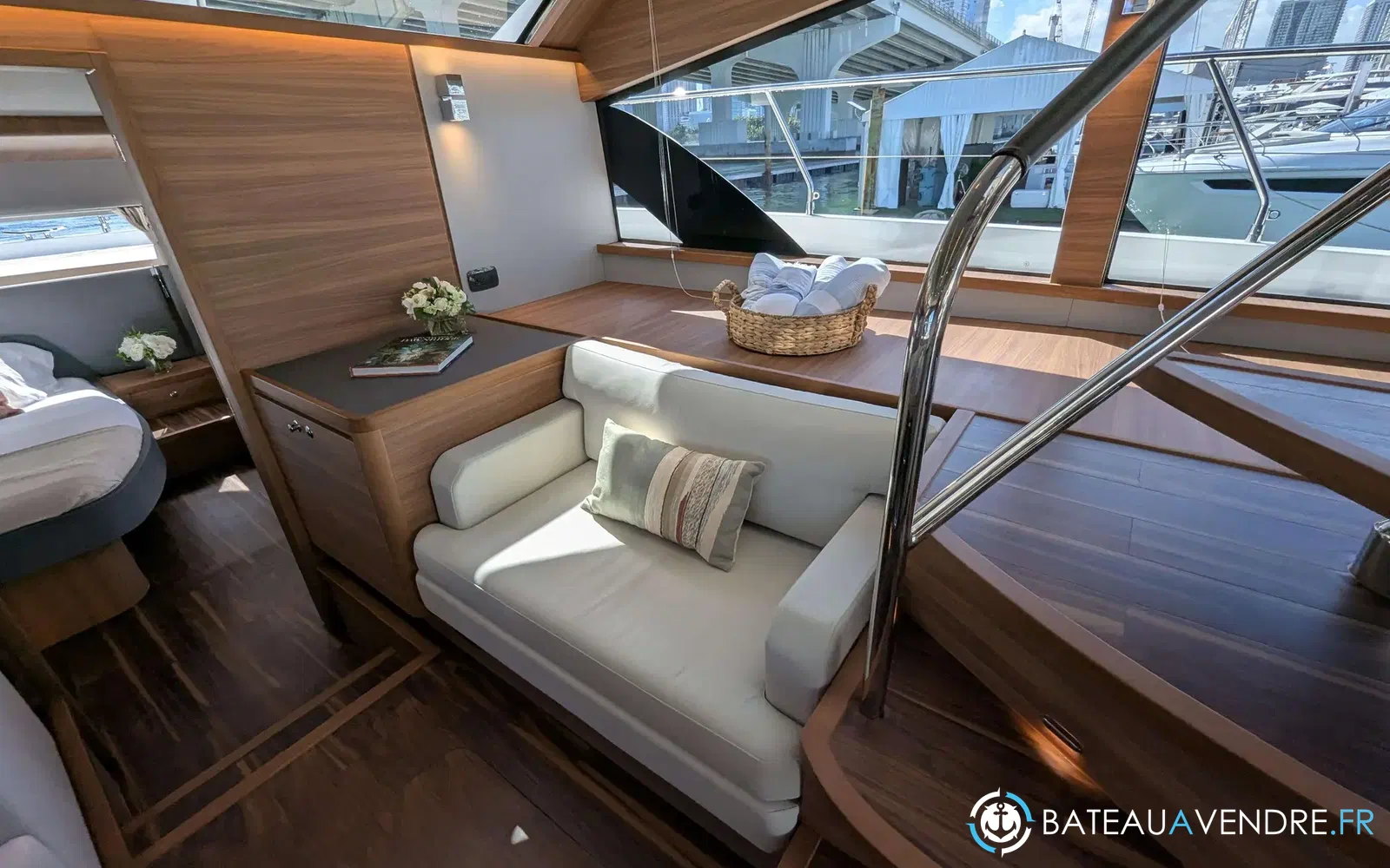 slider 28 Aquila 54