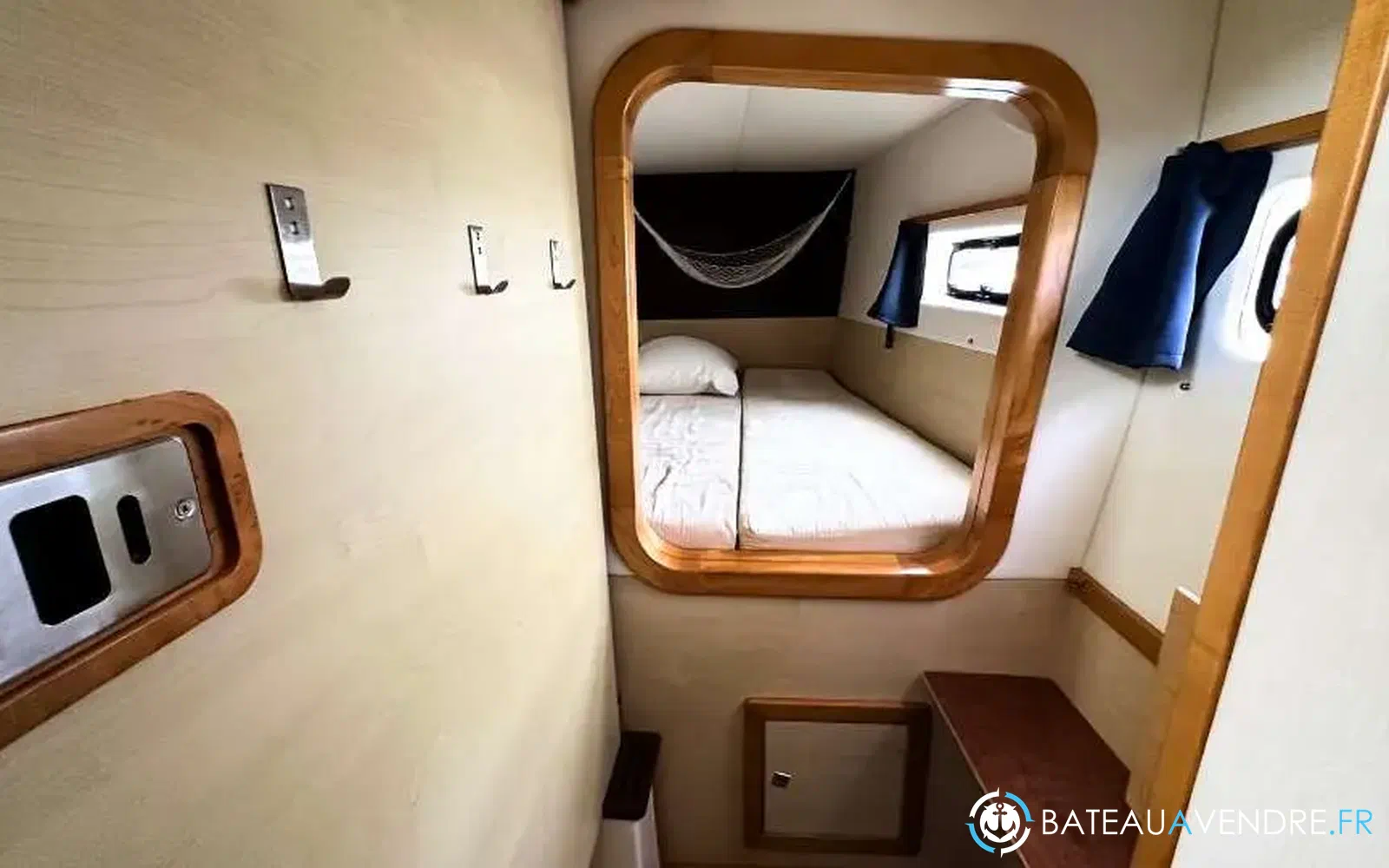 slider 19 Catana 42