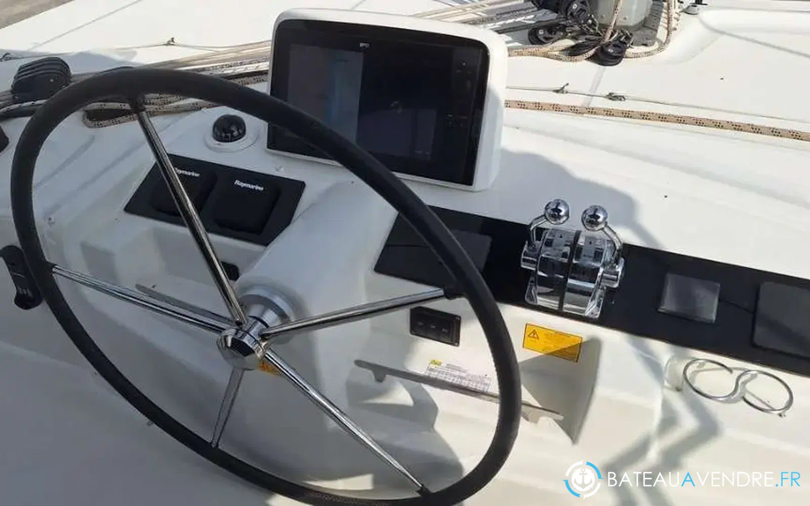 slider 17 Lagoon 46